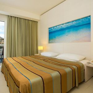Double Room Mountain View